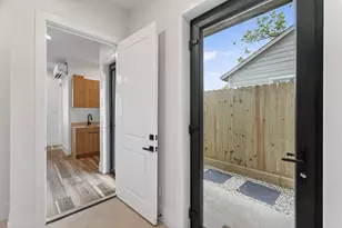 6822 Sidney St, Houston, TX 77021 - Photo 10
