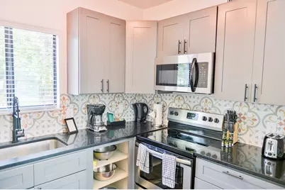 2300 Stanford Street #D, Houston, TX 77006 - Photo 6