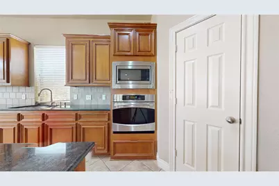3502 Urban Woods Trail, Houston, TX 77008 - Photo 10