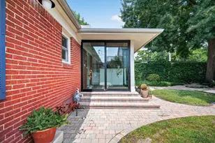 1706 W Main St, Houston, TX 77098 - Photo 36