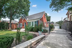 1706 W Main St, Houston, TX 77098 - Photo 2