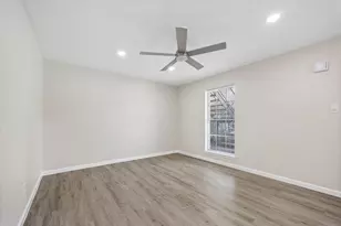 8939 Gaylord St, Houston, TX 77024 - Photo 8