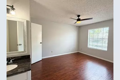2750 Holly Hall Street, Houston, TX 77054 - Photo 8