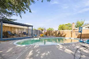 11507 Kirkvalley Dr, Houston, TX 77089 - Photo 6