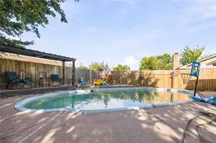11507 Kirkvalley Dr, Houston, TX 77089 - Photo 6