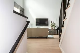 2423 W Main St, Houston, TX 77098 - Photo 4