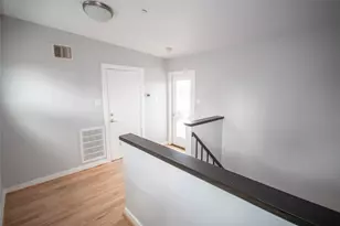 2423 W Main St, Houston, TX 77098 - Photo 30
