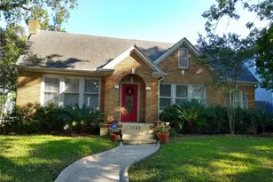 1722 Haver St, Houston, TX 77006 - Photo 1