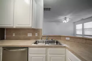 146 Silver Penny Dr, The Woodlands, TX 77384 - Photo 16