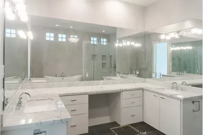 5506 Bosque Street, Houston, TX 77056 - Photo 16
