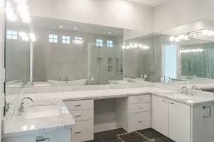 5506 Bosque St, Houston, TX 77056 - Photo 16