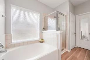10506 Great River Ct, Houston, TX 77089 - Photo 14