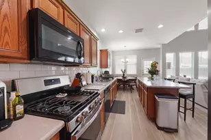 10506 Great River Ct, Houston, TX 77089 - Photo 6