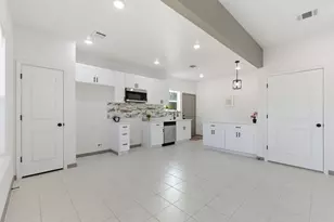 8306 Tidwell Rd, Houston, TX 77028 - Photo 14