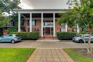 2822 Briarhurst Dr, Houston, TX 77057 - Photo 1