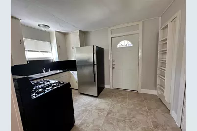 7110 McHenry Street #B-TOP, Houston, TX 77087 - Photo 2