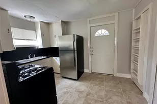 7110 McHenry St, Houston, TX 77087 - Photo 2