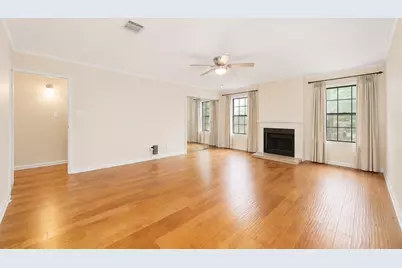 9850 Pagewood Lane #1305, Houston, TX 77042 - Photo 16