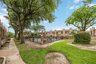 9850 Pagewood Ln, Houston, TX 77042 - Photo 36