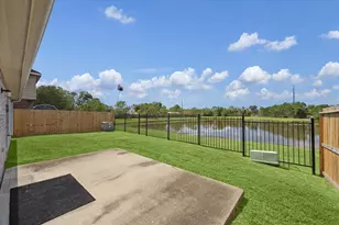 1805 Clover Patch Ln, Alvin, TX 77511 - Photo 14