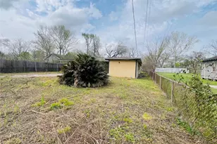 1042 Marcolin St, Houston, TX 77088 - Photo 22