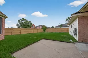 2103 5 Iron Dr, Houston, TX 77089 - Photo 46