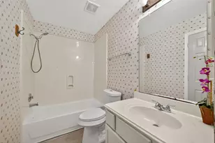 2103 5 Iron Dr, Houston, TX 77089 - Photo 34