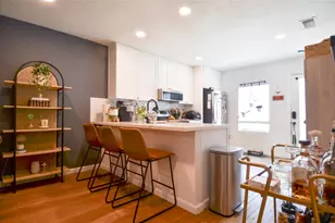 219 W 30th St, Houston, TX 77018 - Photo 8