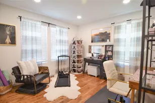 219 W 30th St, Houston, TX 77018 - Photo 14