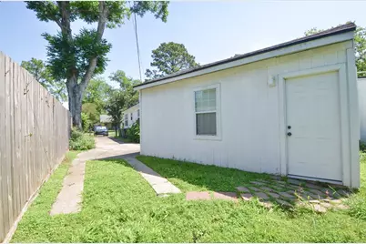 219 W 30th Street, Houston, TX 77018 - Photo 28