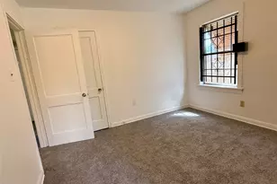 5326 Wenda St, Houston, TX 77033 - Photo 8