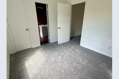 5326 Wenda Street, Houston, TX 77033 - Photo 6