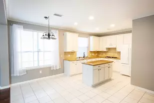 22 S Lace Arbor Dr, The Woodlands, TX 77382 - Photo 10