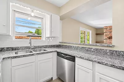 626 Shore Acres Boulevard, Shoreacres, TX 77571 - Photo 8