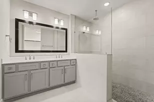 10972 Hewitt Cliff Ln, Houston, TX 77043 - Photo 12