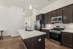 126 Knightsbridge Park Ln, Houston, TX 77018 - Photo 6