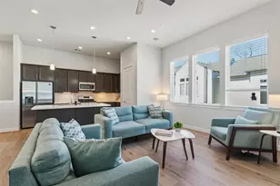 126 Knightsbridge Park Ln, Houston, TX 77018 - Photo 8