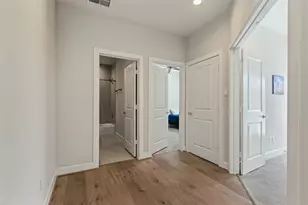 126 Knightsbridge Park Ln, Houston, TX 77018 - Photo 12