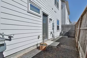 126 Knightsbridge Park Ln, Houston, TX 77018 - Photo 18