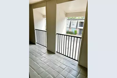 12633 Memorial Drive #142, Houston, TX 77024 - Photo 4