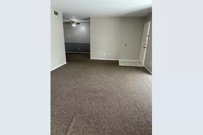 12633 Memorial Drive #142, Houston, TX 77024 - Photo 16