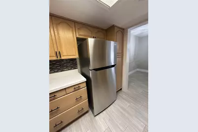 12633 Memorial Drive #142, Houston, TX 77024 - Photo 16