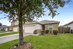 11214 Kingsnorth Dr, Tomball, TX 77375 - Photo 2