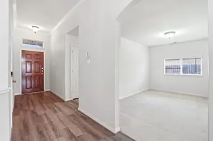 16106 Saxon Hollow Ln, Houston, TX 77084 - Photo 8