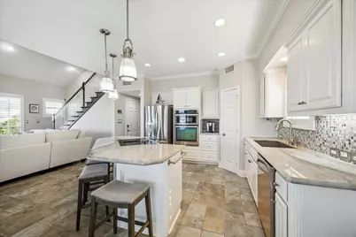 519 Westerly Drive, Tiki Island, TX 77554 - Photo 14