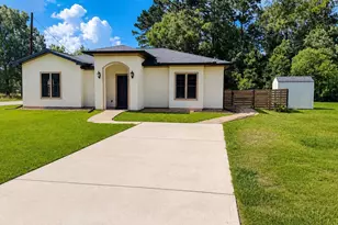 11611 Walraven Dr, Houston, TX 77336 - Photo 2