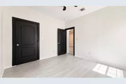11611 Walraven Drive, Houston, TX 77336 - Photo 14