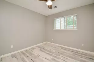 2119 Glen Knoll Dr, Houston, TX 77077 - Photo 30