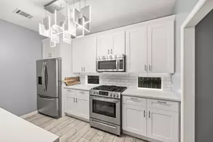 1530 Sutton St, Houston, TX 77006 - Photo 10