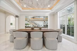 608 Little John Ln, Houston, TX 77024 - Photo 18